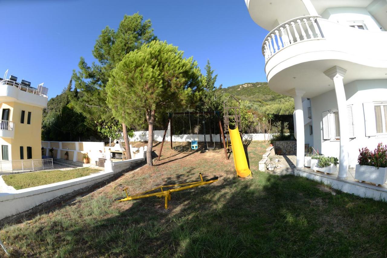 Villa Alex Ríza Eksteriør billede