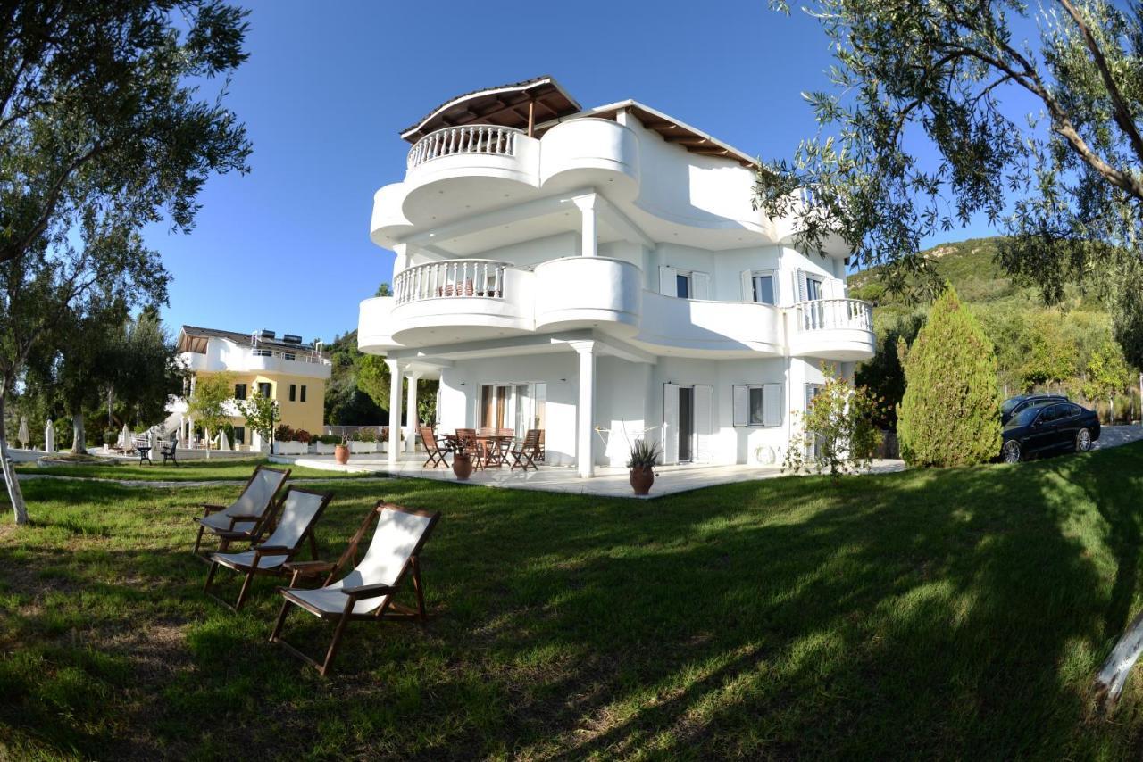 Villa Alex Ríza Eksteriør billede